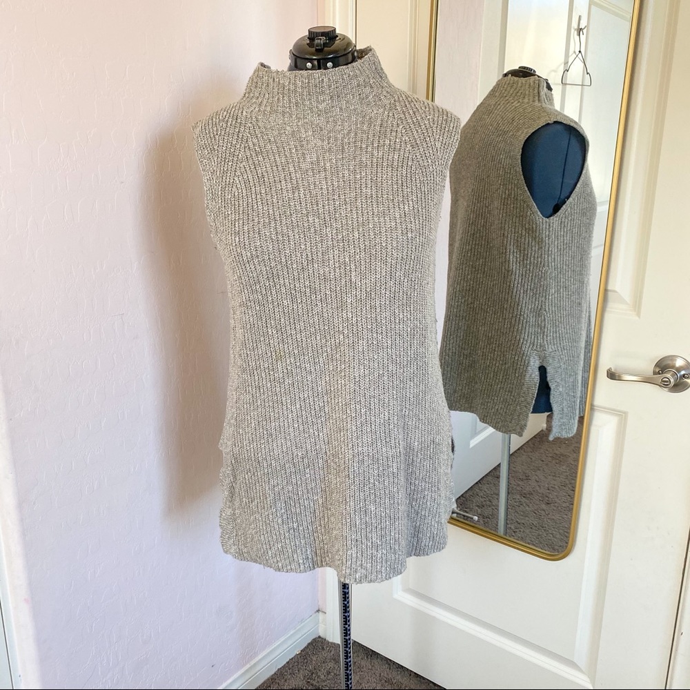 Lauren Ralph Lauren turtleneck knit top sleeveless